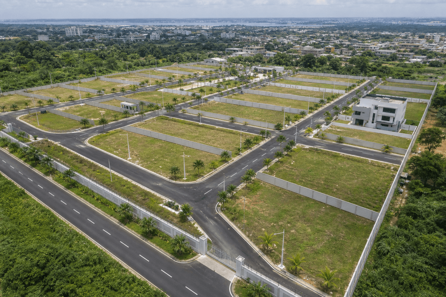 Vue aérienne d'un lotissement viabilisé à Abidjan